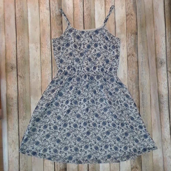 LOFT Dresses & Skirts - Ann Taylor Loft Petites Blue & Beige Floral Dress